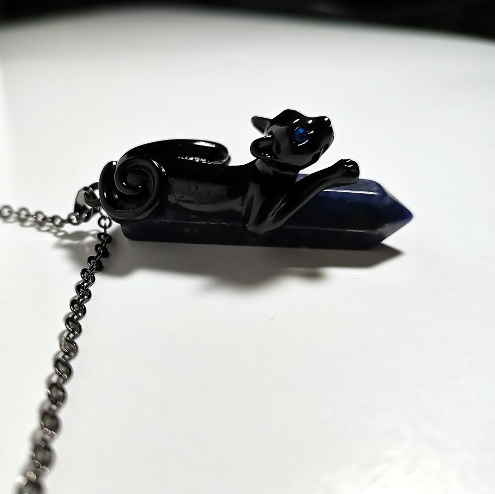 Black Cat Hot Topic Blue Lapiz Stone Necklace
